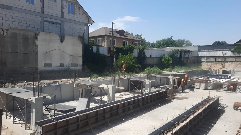 Строительство зданий и сооружений на Бартогайской. Строительный этап · фото 22